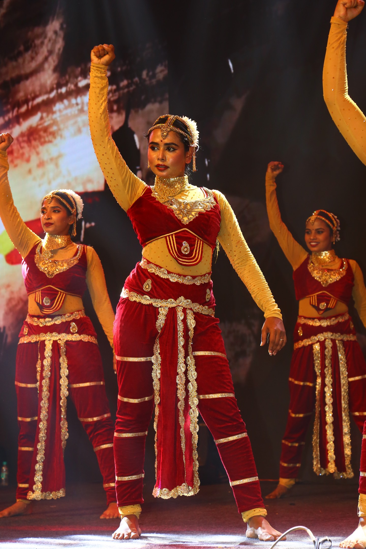 Cultural dance troupe with the traditional lamp at the USICON conference